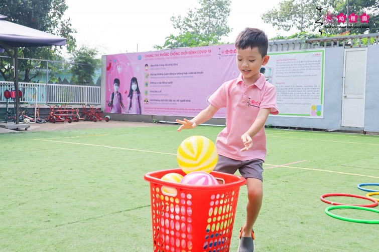 đồ chơi montessori